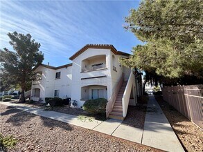 Building Photo - 5650 E Sahara Ave