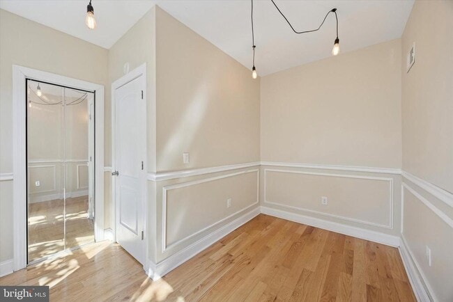 Building Photo - 1440 N Dover St