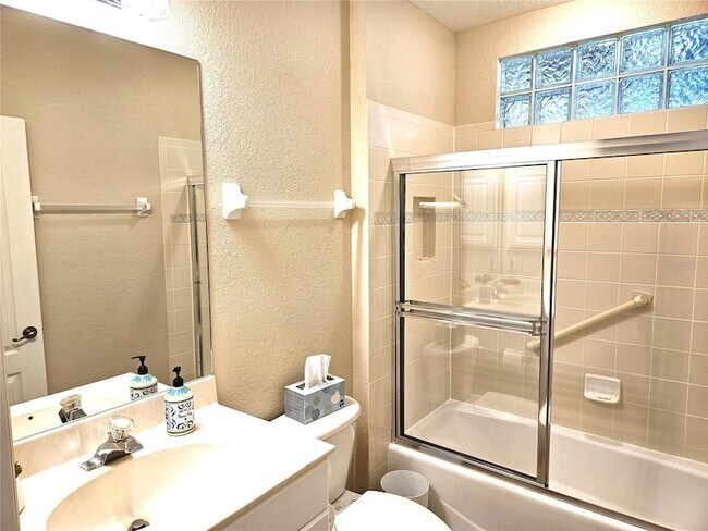 Building Photo - 4528 Cancello Grande Ave