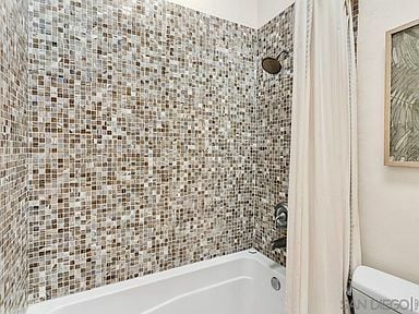 Building Photo - 8696 Villa La Jolla Dr