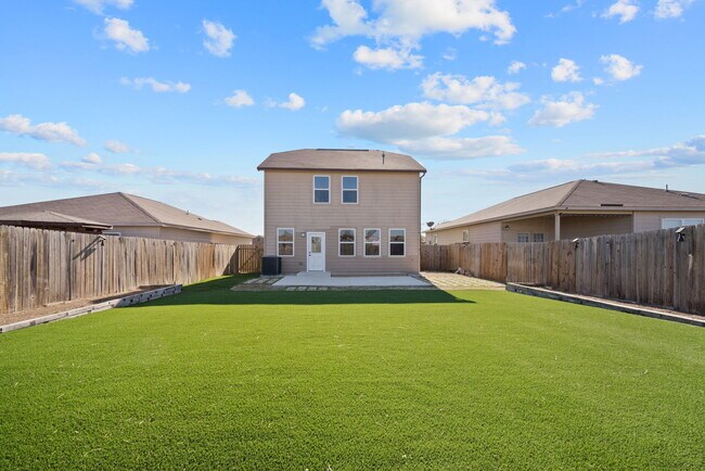 Building Photo - 12241 Cashton