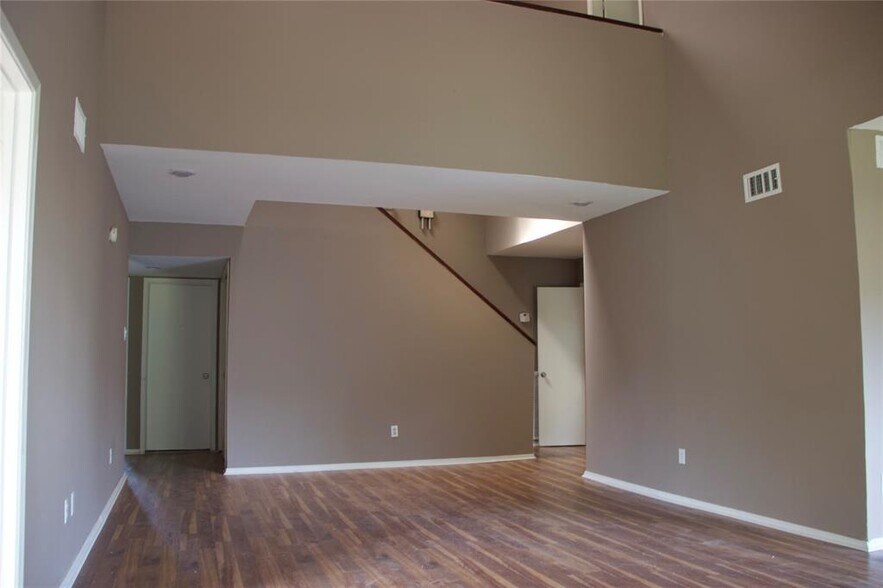 Building Photo - 6346 Teal Run Dr