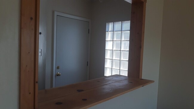 Entery Door - 2334 19th St