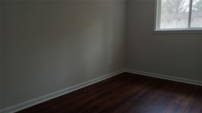 Building Photo - 2156 Park Terrace