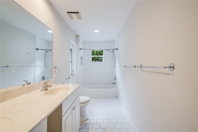 Building Photo - 9818 SW 111th Terrace