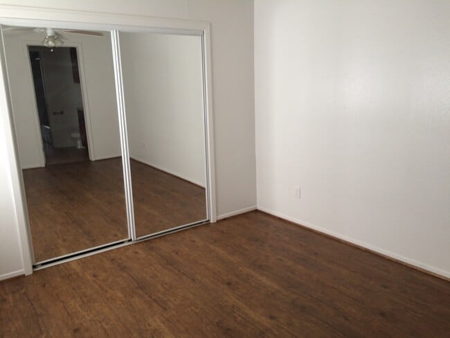 Building Photo - 3705EL