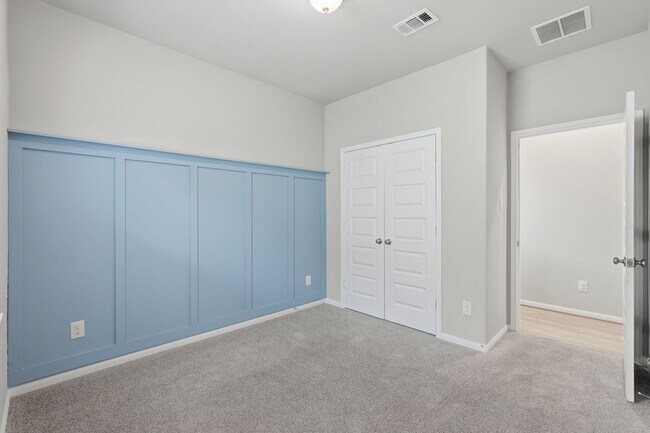Building Photo - 10406 Milford Wds Ln