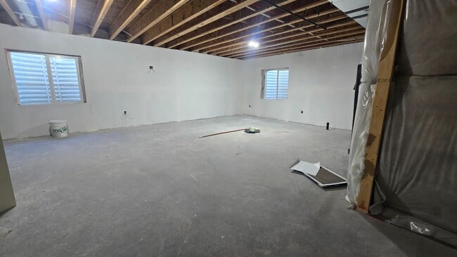 Building Photo - 924 Independence Wy