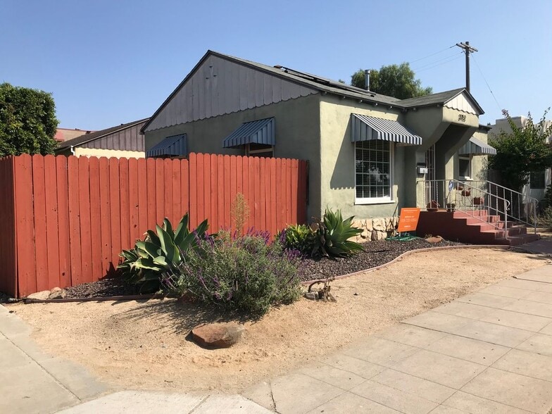 Building Photo - 3752 Meade Ave