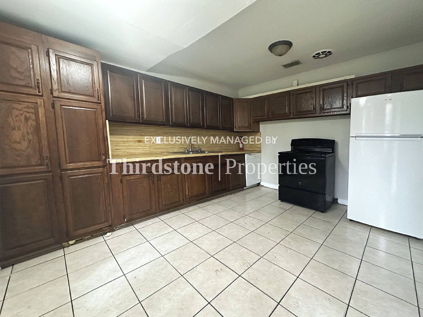 Building Photo - 7023 Linda Dr