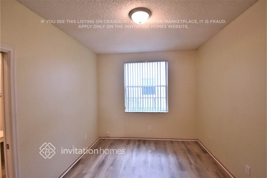 Building Photo - 6161 NW 58th Way