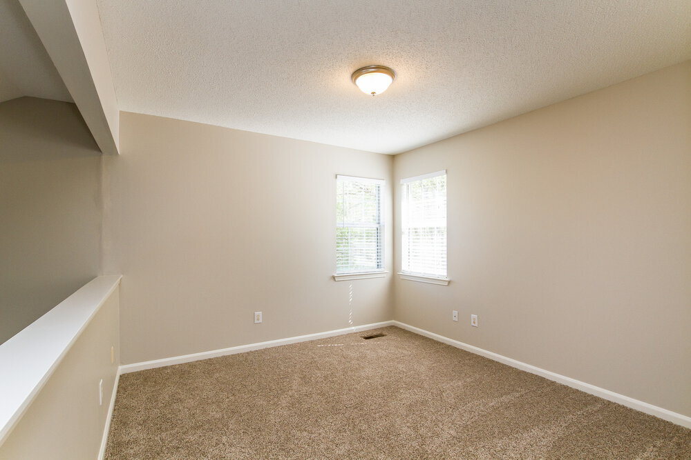 Building Photo - 10115 Northwoods Forest Dr