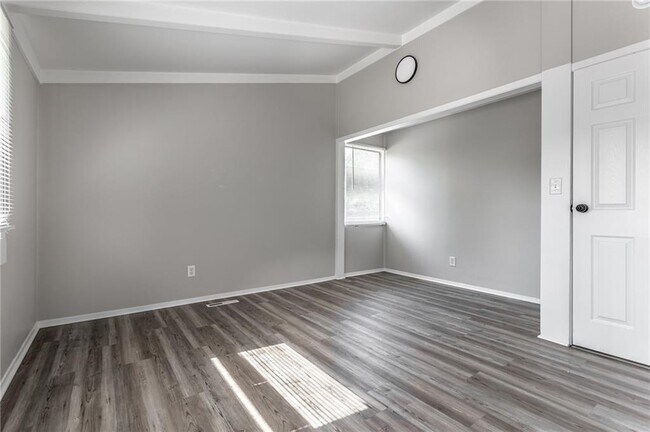 Building Photo - 2322 Silver Maple Ct