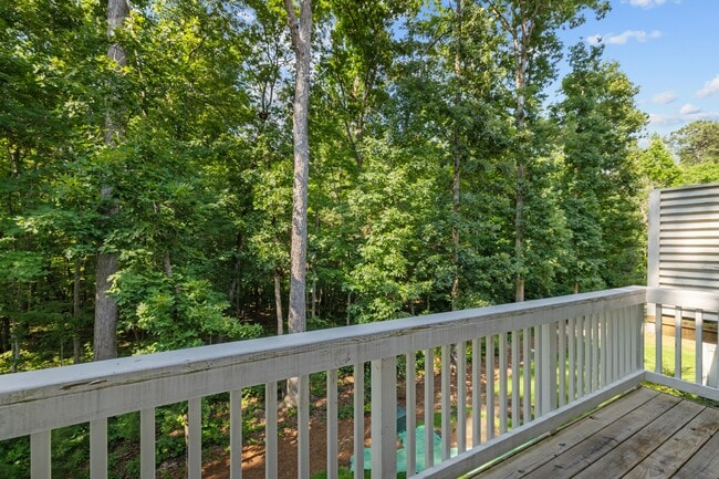 Building Photo - 2888 Macintosh Woods Dr