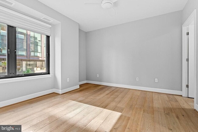 Building Photo - 7171 Woodmont Ave