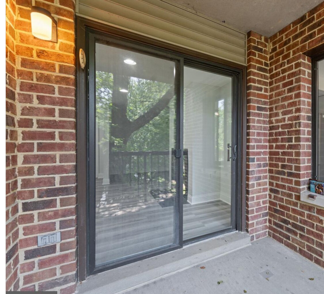 Building Photo - 18141 Chalet Dr