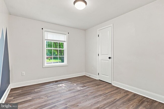 Building Photo - 306 Fegan Rd