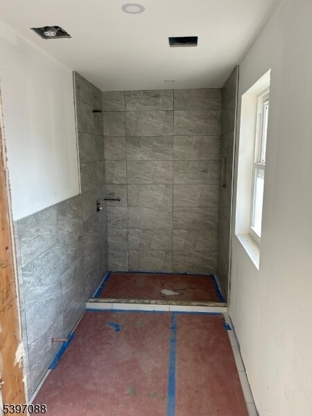 Building Photo - 616 Park Ave