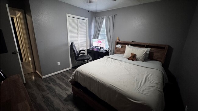 Building Photo - 21418 Park Mt Dr