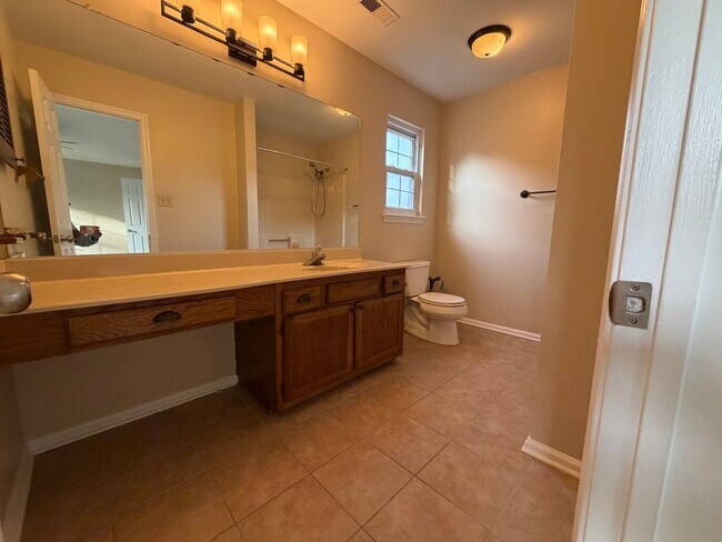 Building Photo - GLENWOOD