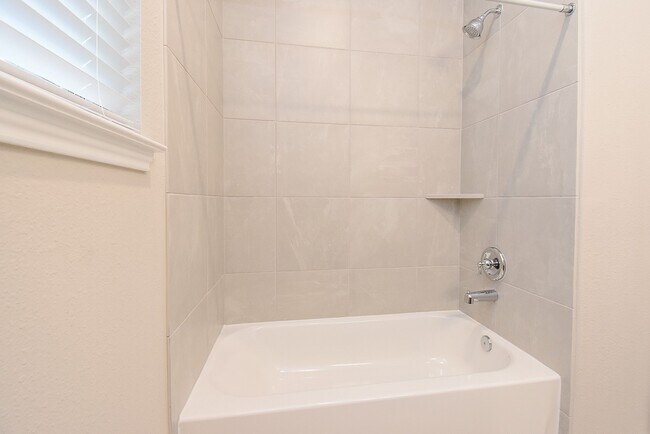 Building Photo - 8930 Field Daisy Ct
