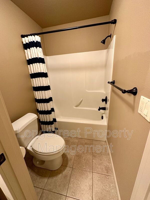 Building Photo - 14234 Murren Way