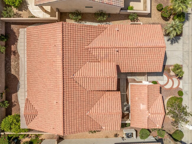 Building Photo - 78745 Platinum Dr