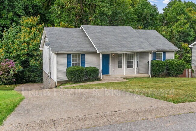 Building Photo - 932 Granny White Rd