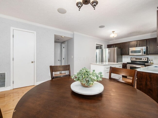Building Photo - 3259 Longspur Dr