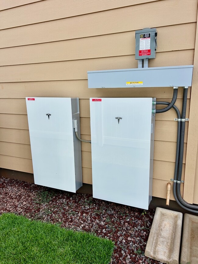 Building Photo - 91-4088-4088 Hikuha St