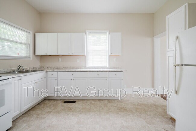 Building Photo - 1145 Farmer St