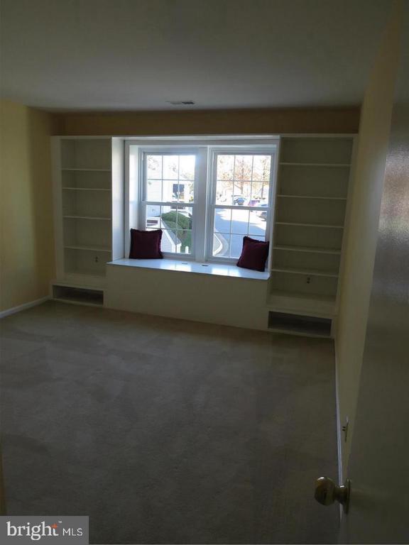 Building Photo - 12926 Grays Pointe Rd