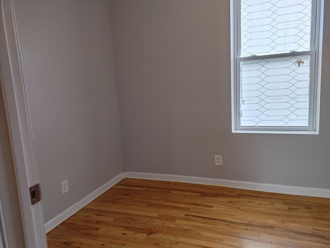 Building Photo - 4250 W Haddon Ave