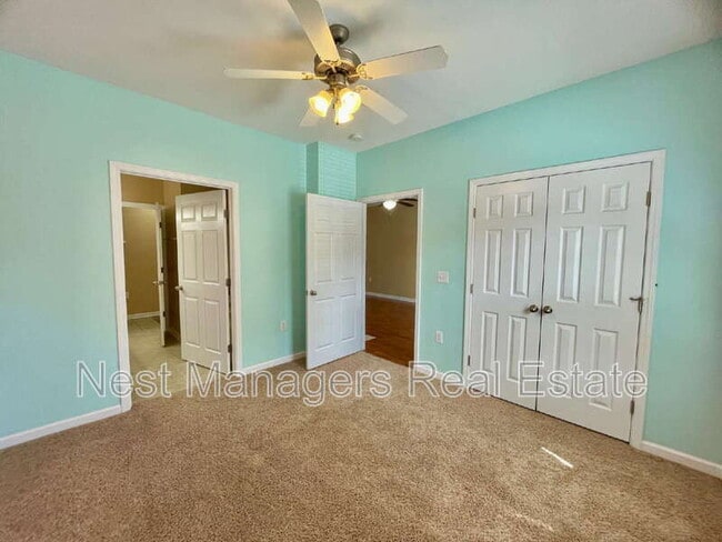Building Photo - 635 Marshtree Ln