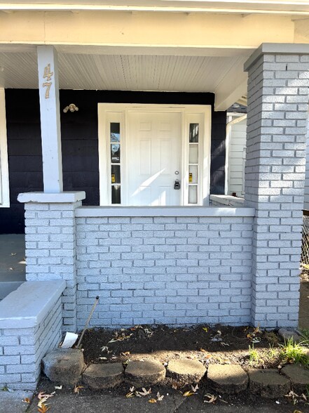 Building Photo - 47 Jefferson Ave