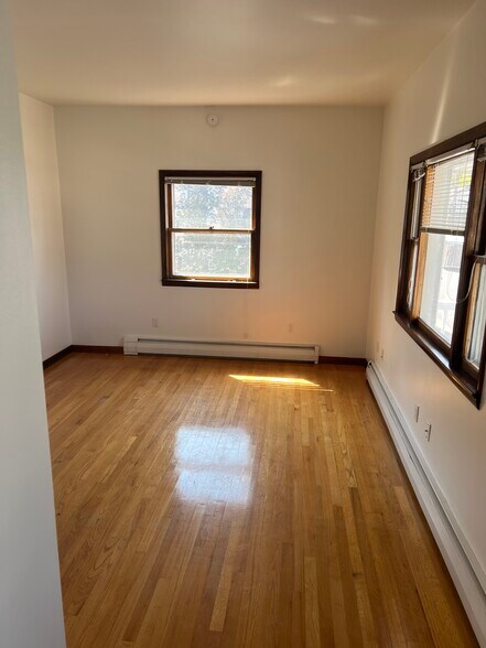 Building Photo - 1413 Prospect Ave