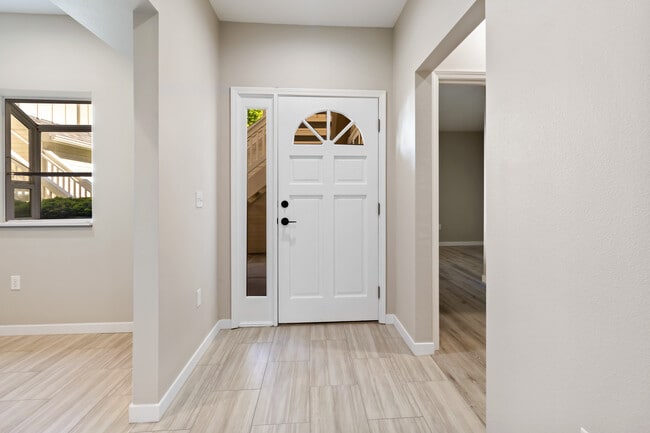 Building Photo - 5146 S Surprise Way