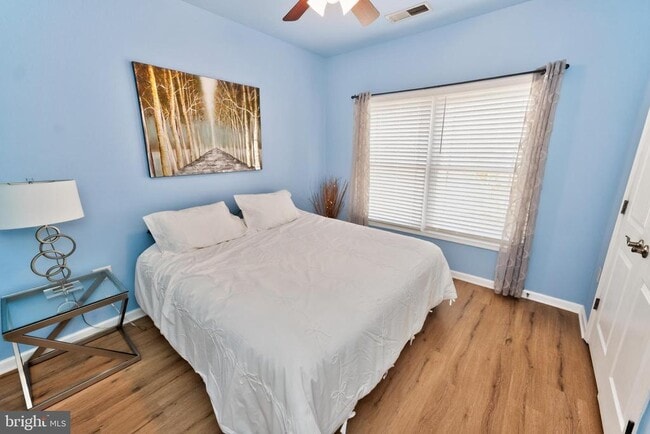 Building Photo - 11958 W War Dancer Ln