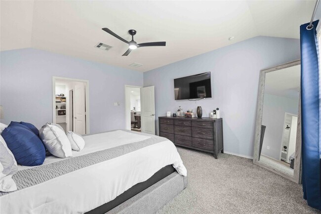 Building Photo - 22434 Forest Gorge Ln