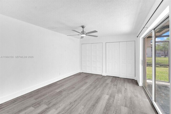 Building Photo - 7344 SW 8th Ct