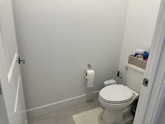 Building Photo - 2109 Blossom Ranch Rd