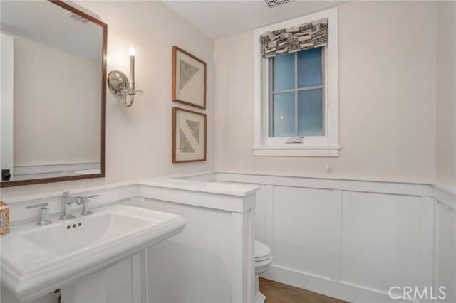 Building Photo - 328 28th St