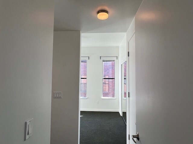 Building Photo - 1326 E Sutter Walk