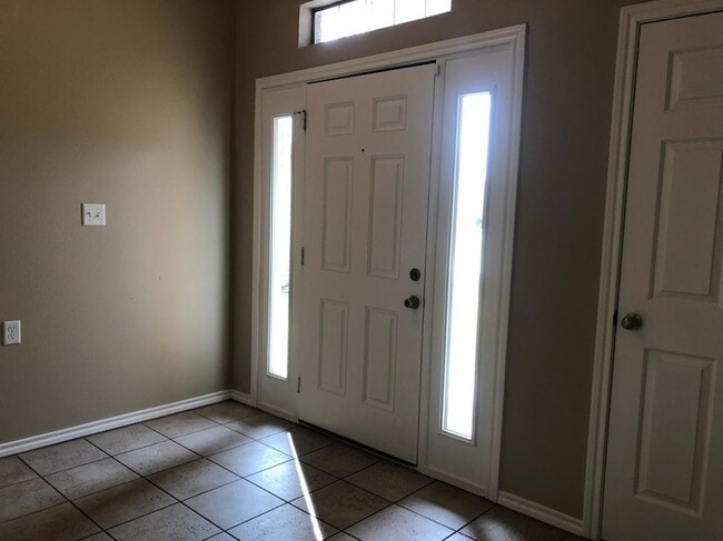 Building Photo - 2204 100th St