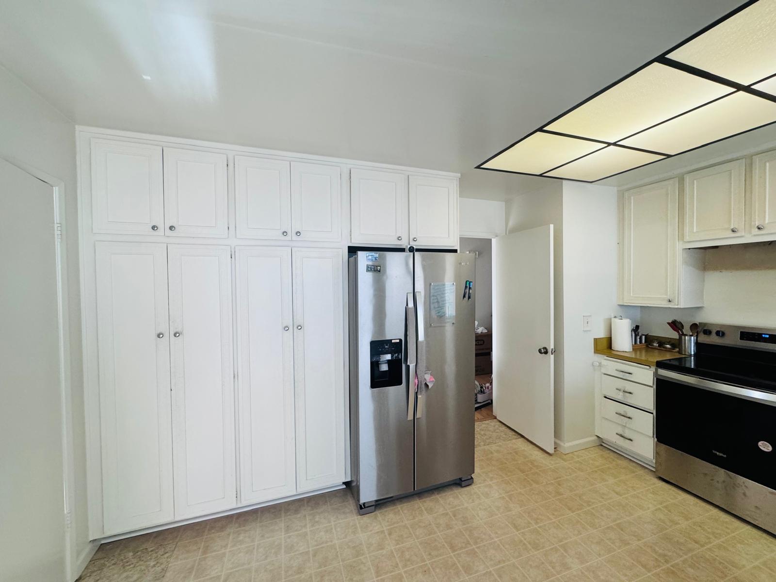 Building Photo - 7185 Via Colina