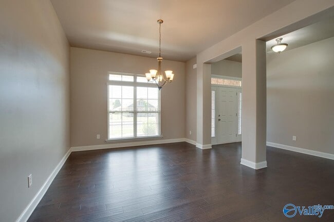 Building Photo - 512 Summer Cove Cir NW