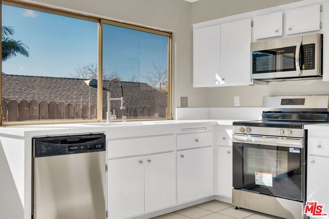 Building Photo - 3333 Corning St