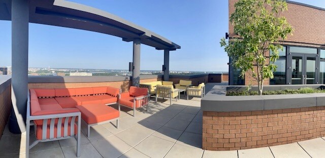 Rooftop - 2000 Clarendon Blvd