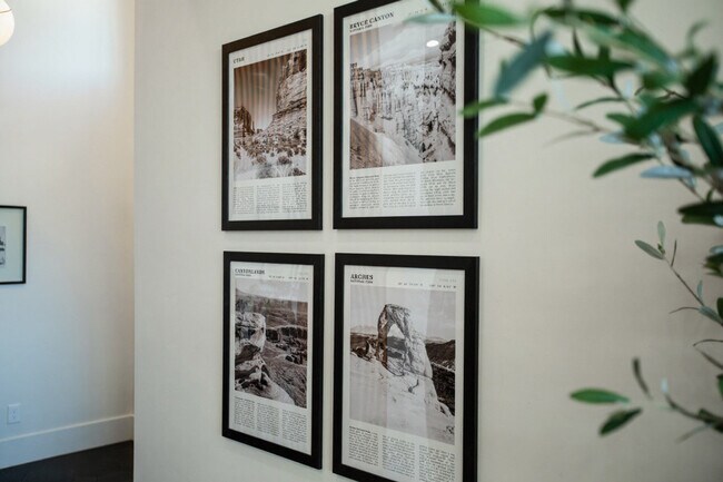 Building Photo - 160 W 1600 S