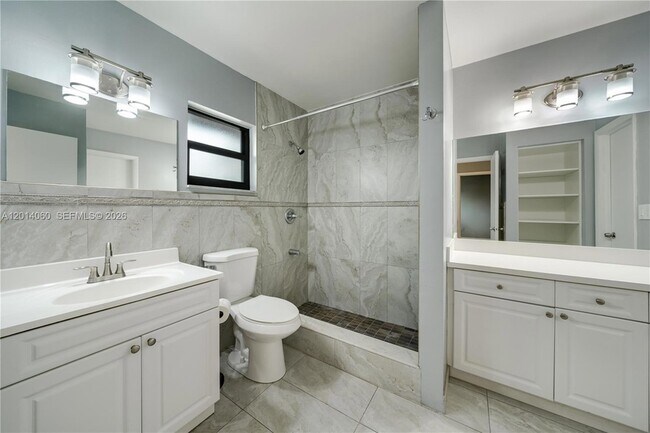 Building Photo - 6929 SW 110th Ave